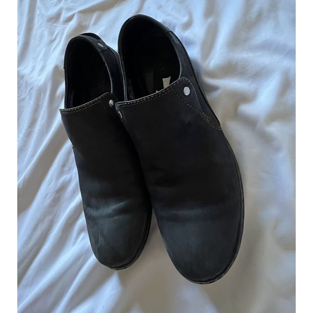 BORN Ankle Booties Black leather Low Heel Non Skid Ankle Boots 9.5